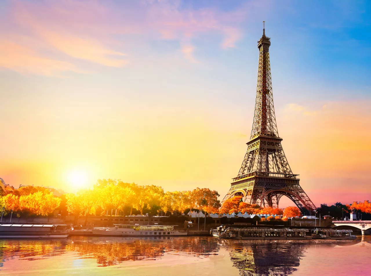 La Tour Eiffel, symbole de sécurité et de pérennité, en lien avec Artensia courtage en assurance.